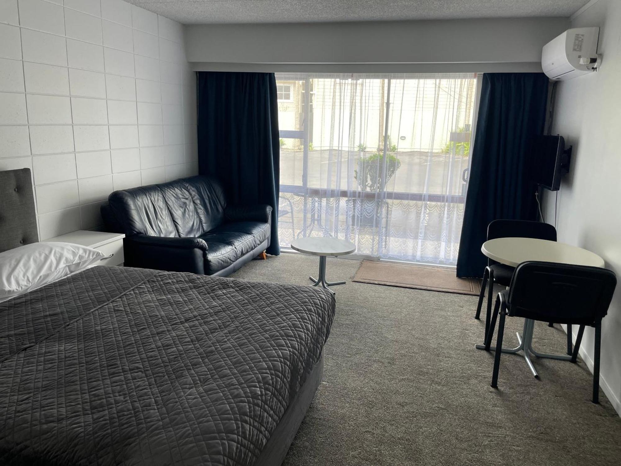 Aaron Court Motel Whangarei Exterior photo